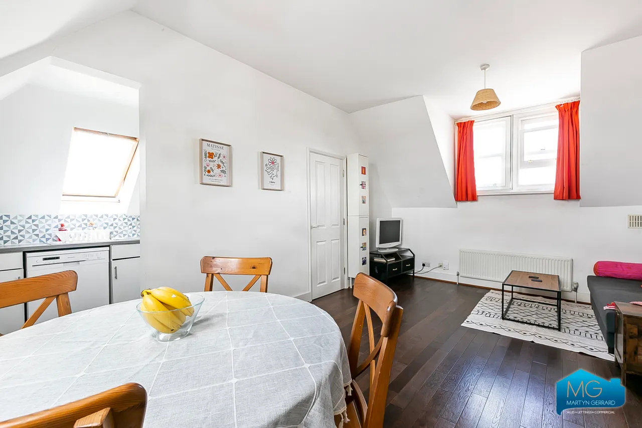 Hillfield Avenue, Crouch End, N8, photo 4