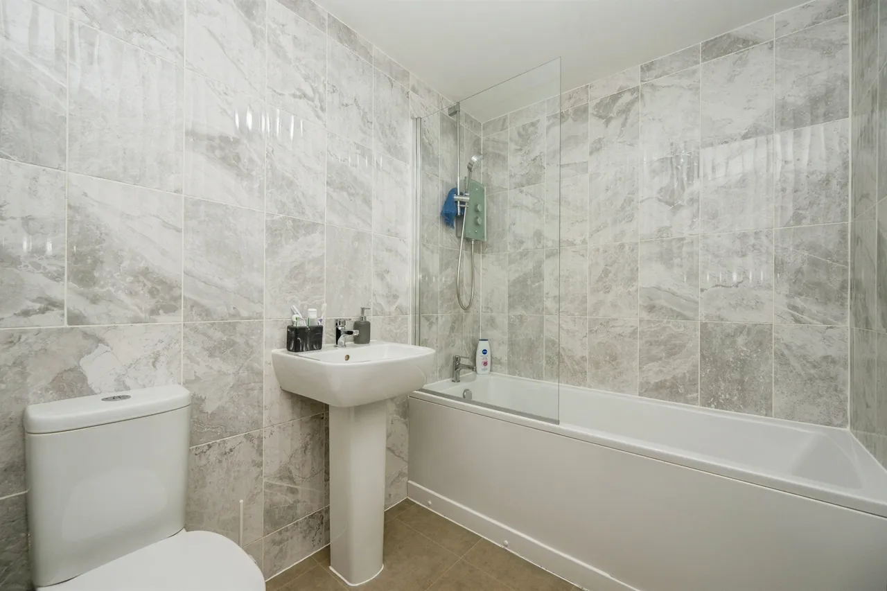 Rochester Close, Chellaston, DE73, photo 15