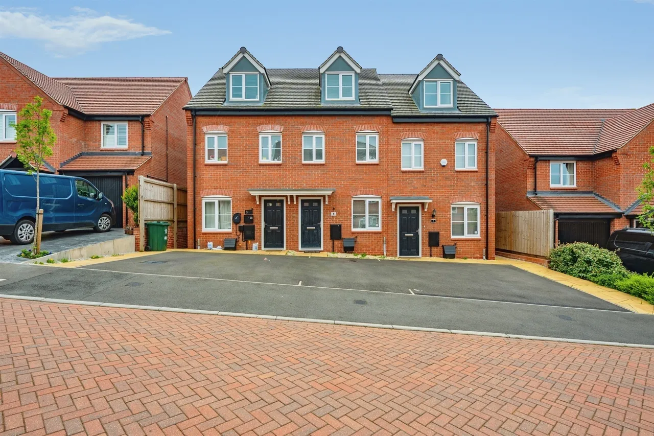 3 bed house for sale, Rochester Close, Chellaston, DE73