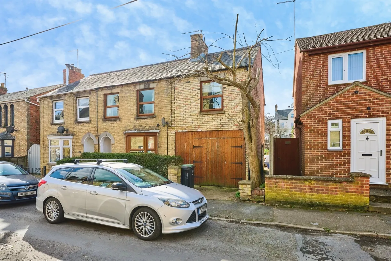 5 bed house for sale, Rock Road, Oundle, PE8