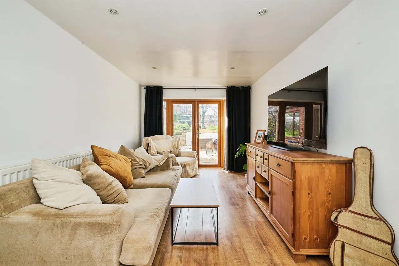 Rock Road, Oundle, PE8, photo 2