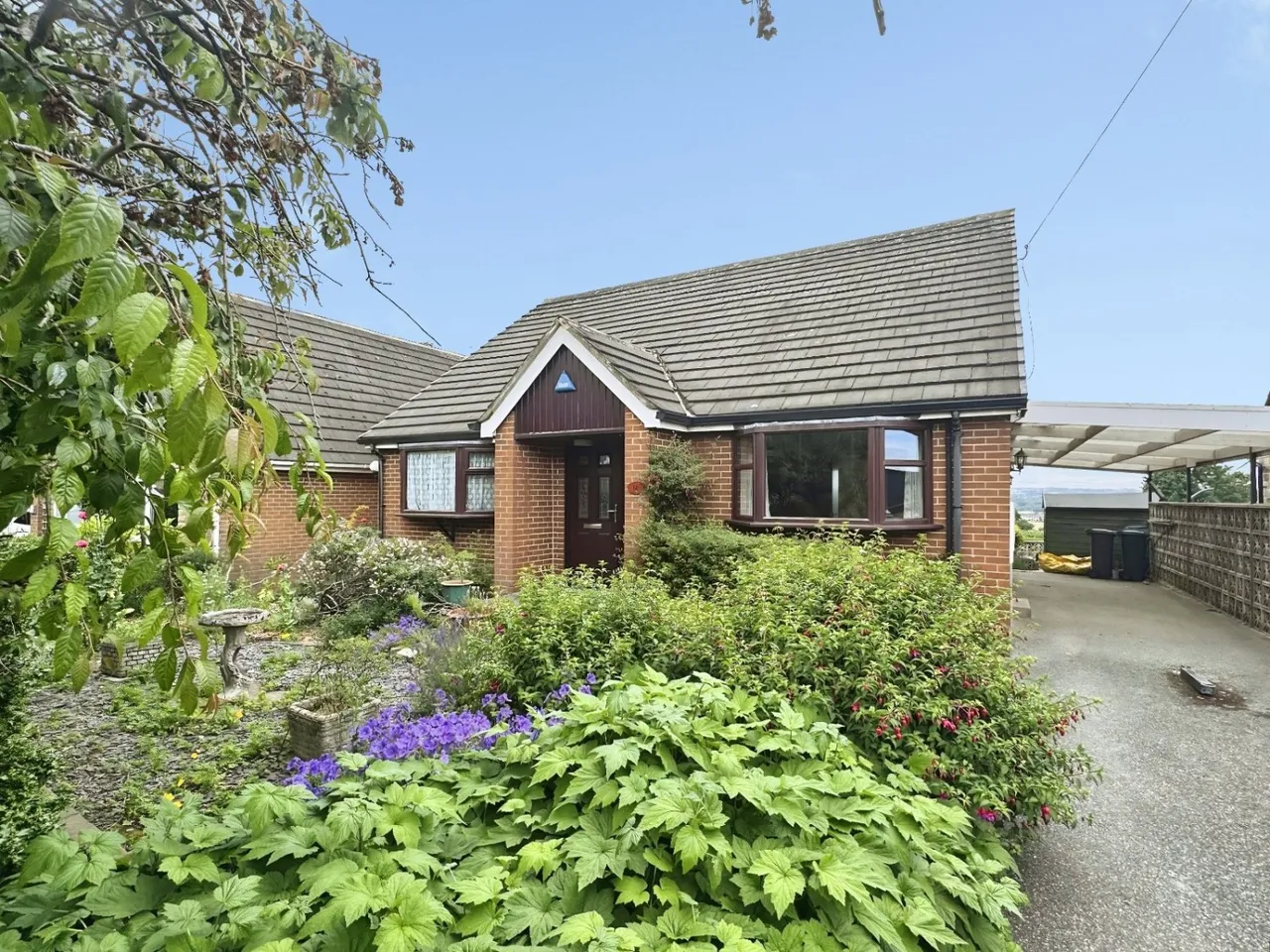 2 bed house for sale, Echo Street, Roberttown, WF15