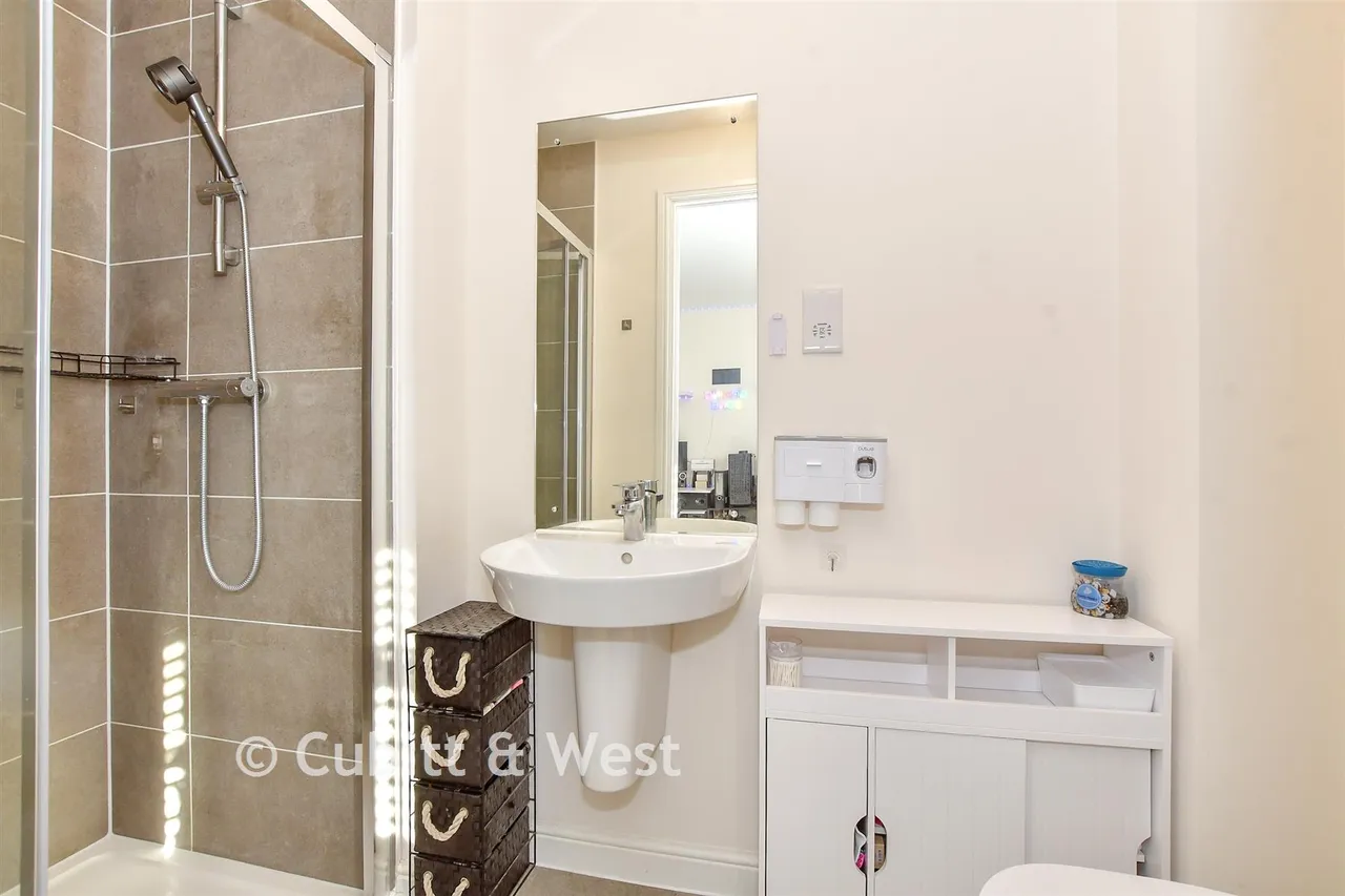 Chervil Drive, Chichester, PO20, photo 9