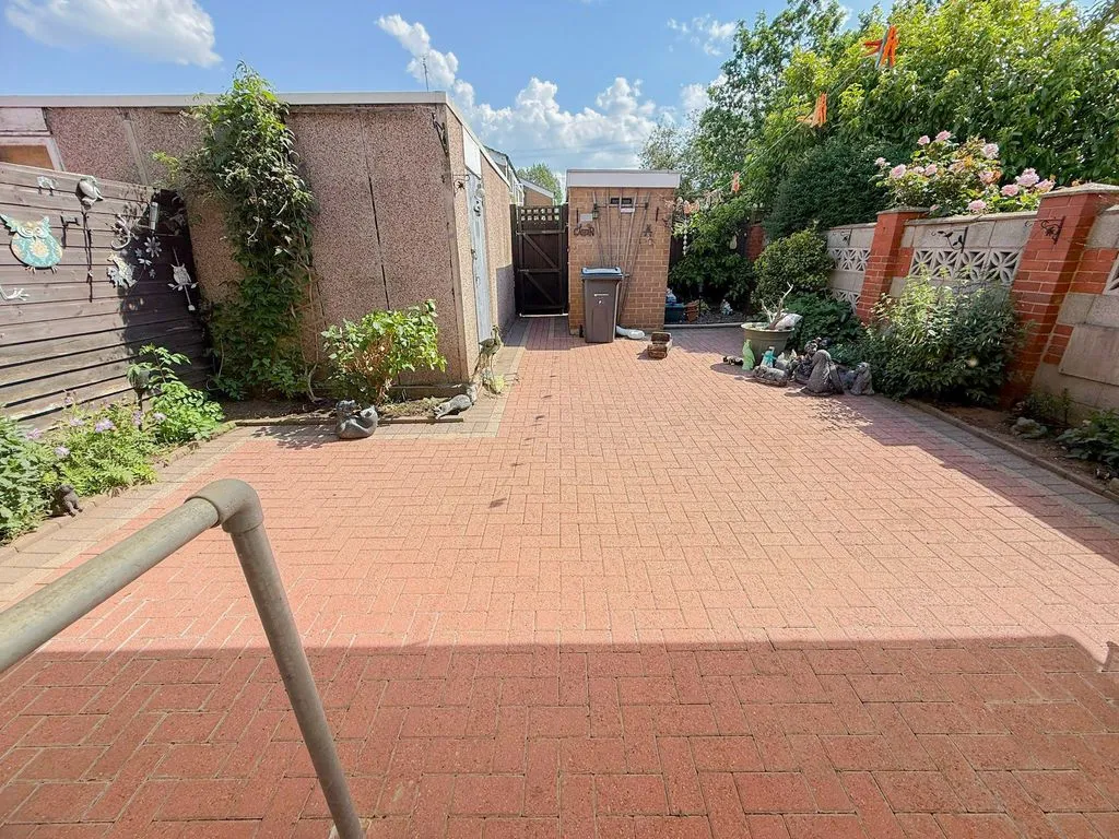 Howes Croft, Castle Vale, B35, photo 7