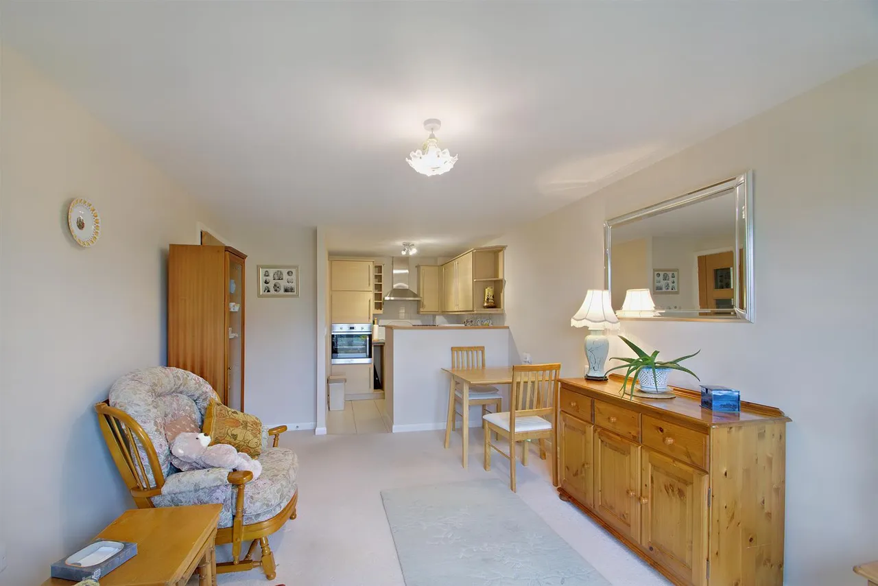Castle Howard Road, Malton, YO17, photo 3