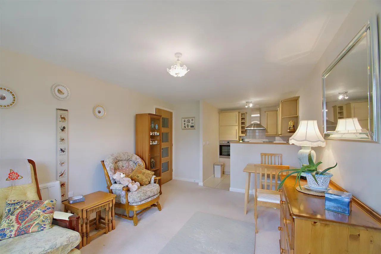 Castle Howard Road, Malton, YO17, photo 6