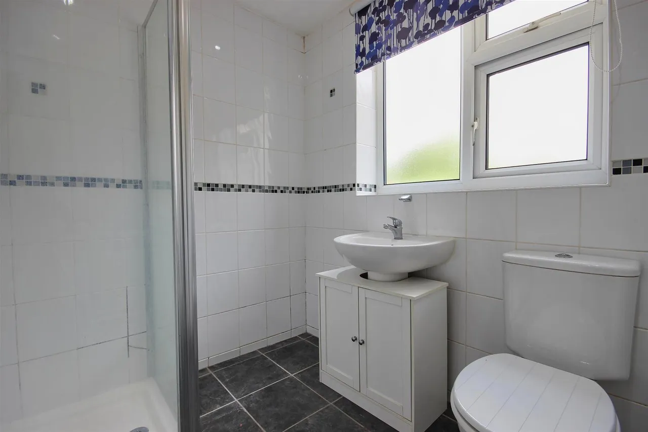 Main Street, North Frodingham, photo 9