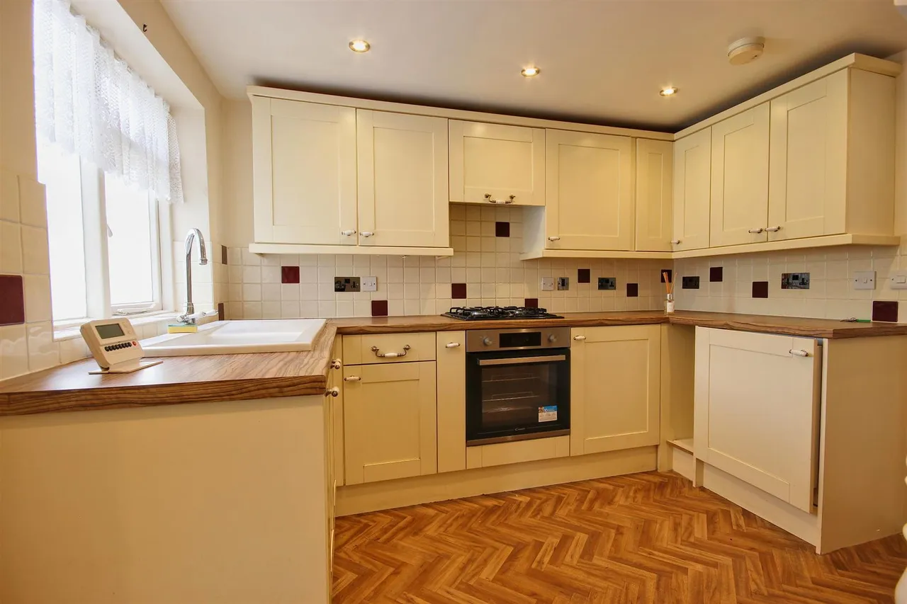 Main Street, North Frodingham, photo 12