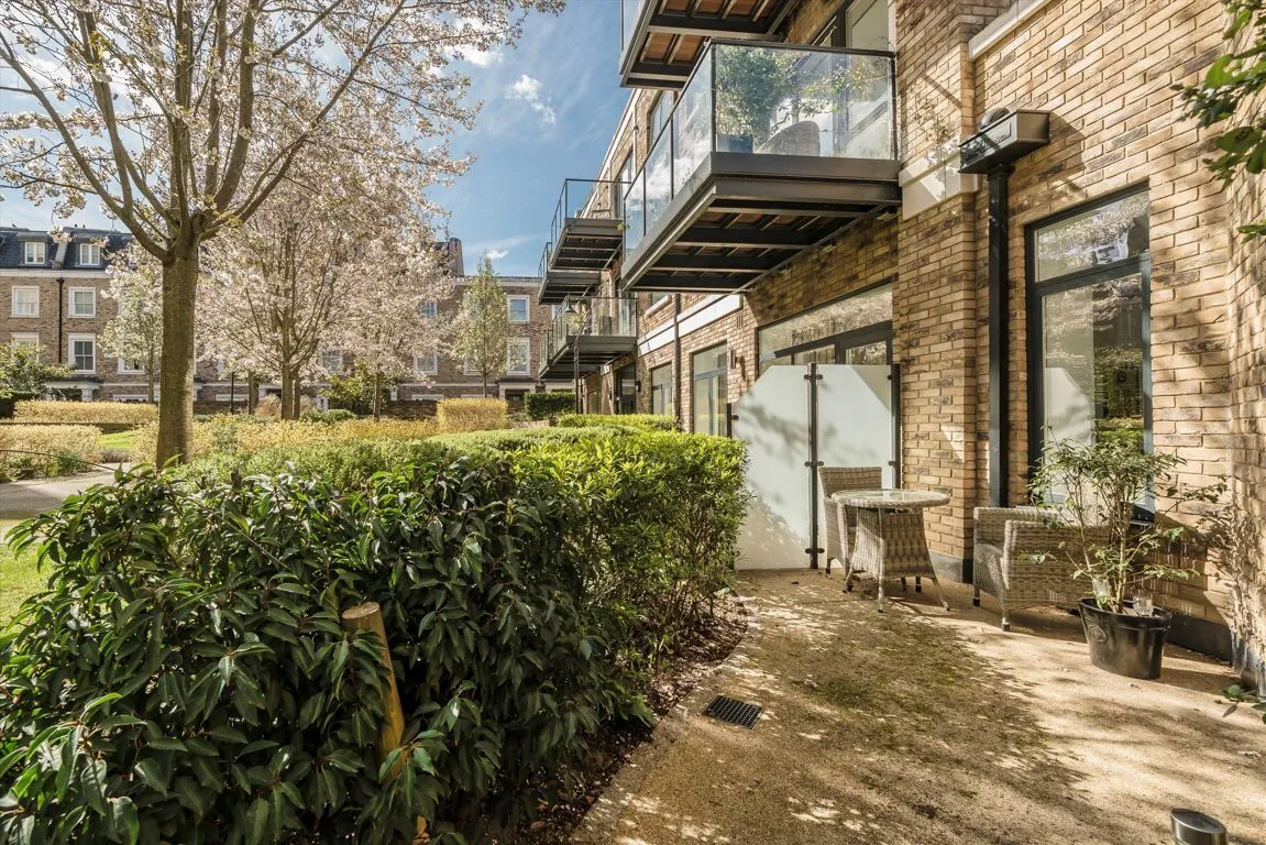 Palladian Gardens, W4, photo 9