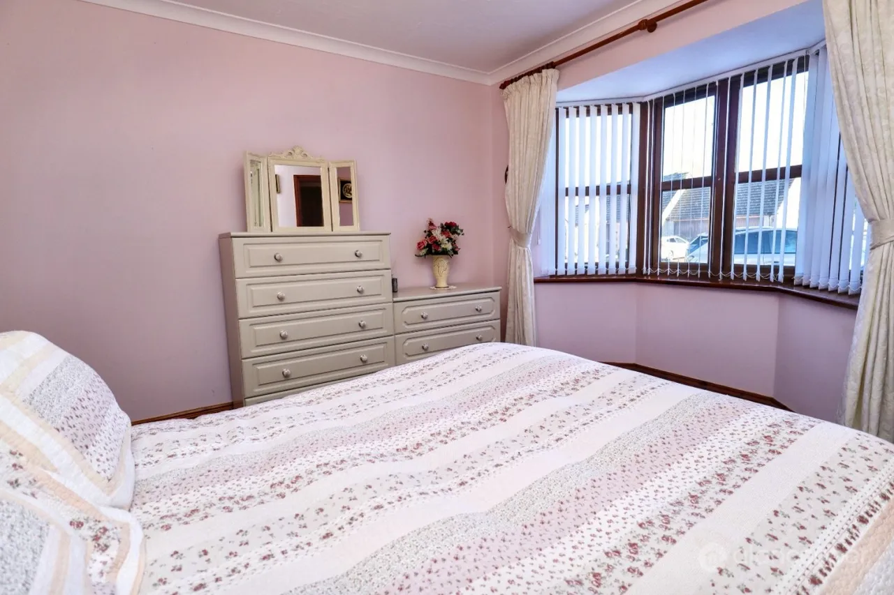 Arbury Garth, Stockingford, CV10, photo 11