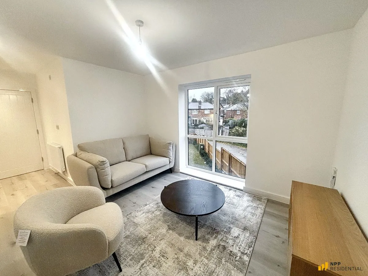 2 bed flat to rent — Ward Drive, Prestwich, M25 1QR