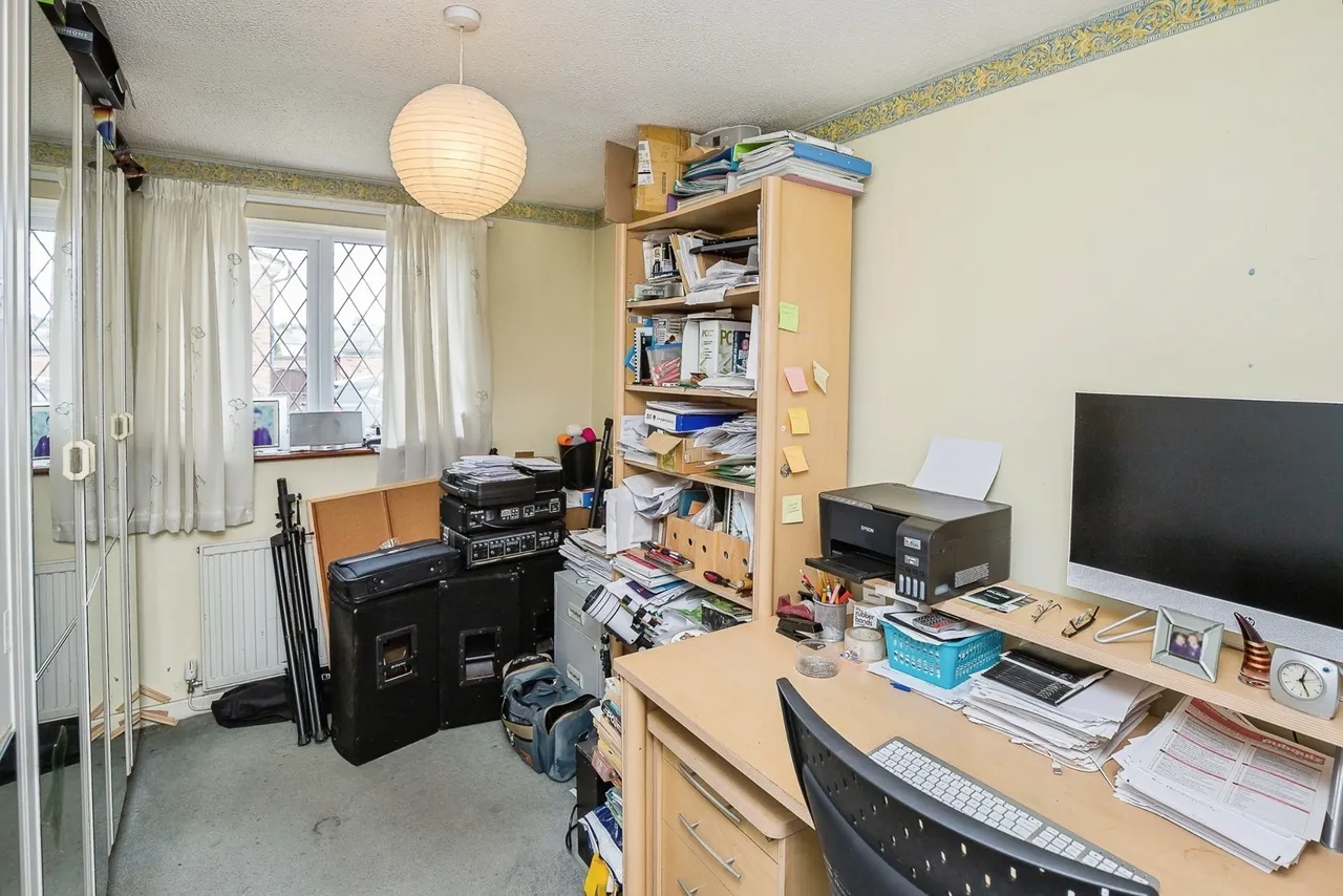 Marlwood Place, Broughton, CH4, photo 12