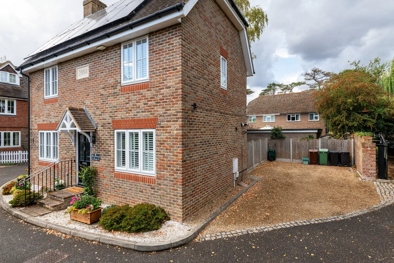 Maidstone Road, Paddock Wood, TN12, photo 2