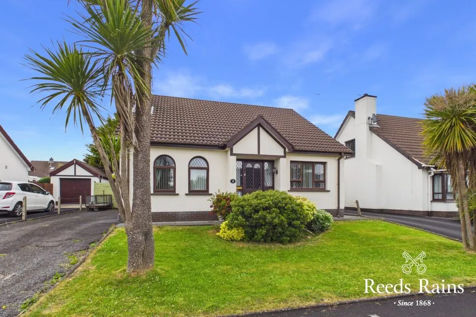 4 bed house for sale, Bluefield Way, BT38