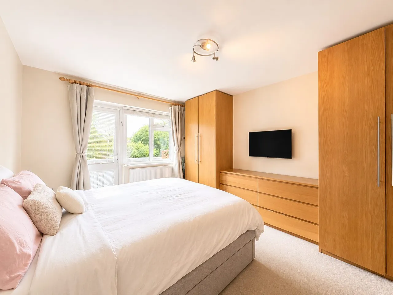 Sterling Avenue, Edgware, HA8, photo 4
