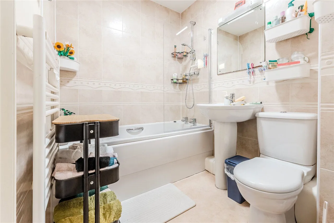 Manor Fold, Horsforth, LS18, photo 8