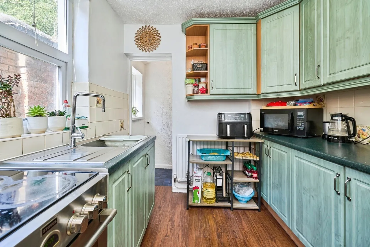 Follyhouse Lane, Walsall, WS1, photo 6