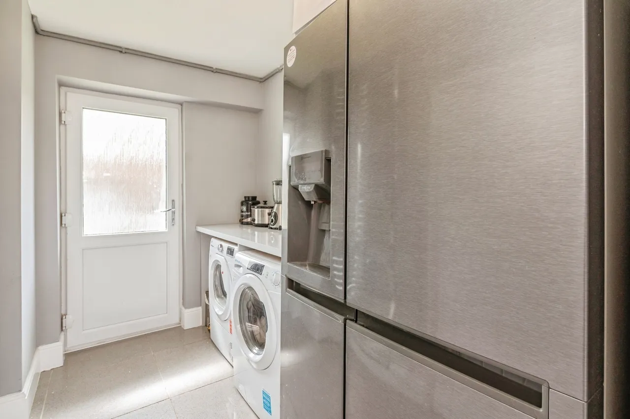 Methersgate, Basildon, Essex, SS14, photo 4