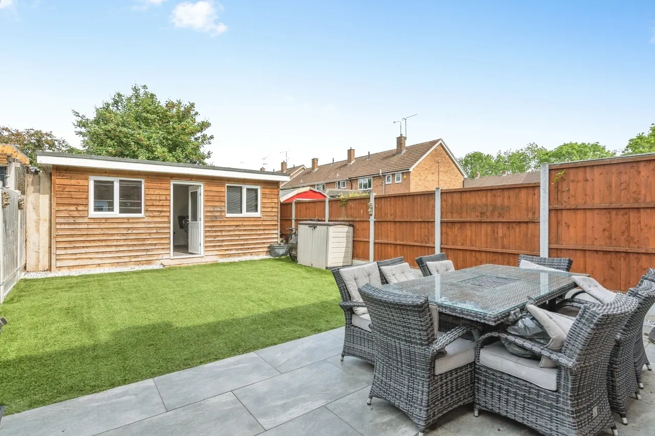 Methersgate, Basildon, Essex, SS14, photo 5