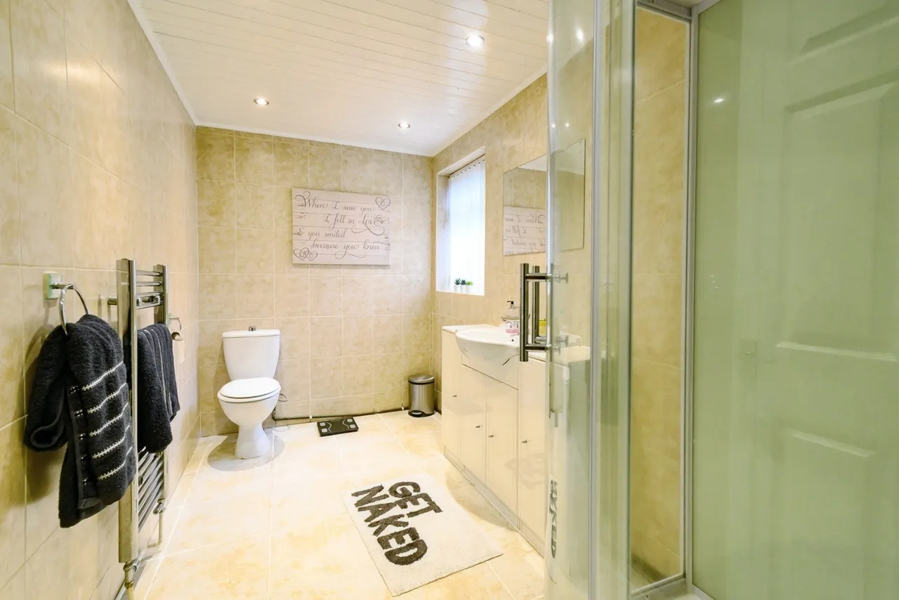 Tintern Road, Middleton, M24, photo 8