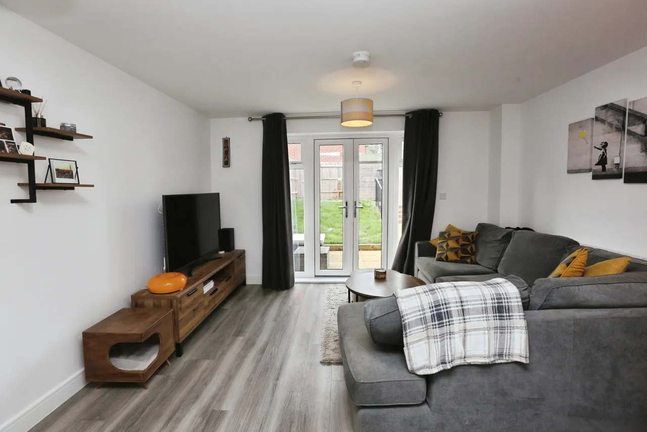 Barn Owl Close, Whiteley, PO15, photo 8