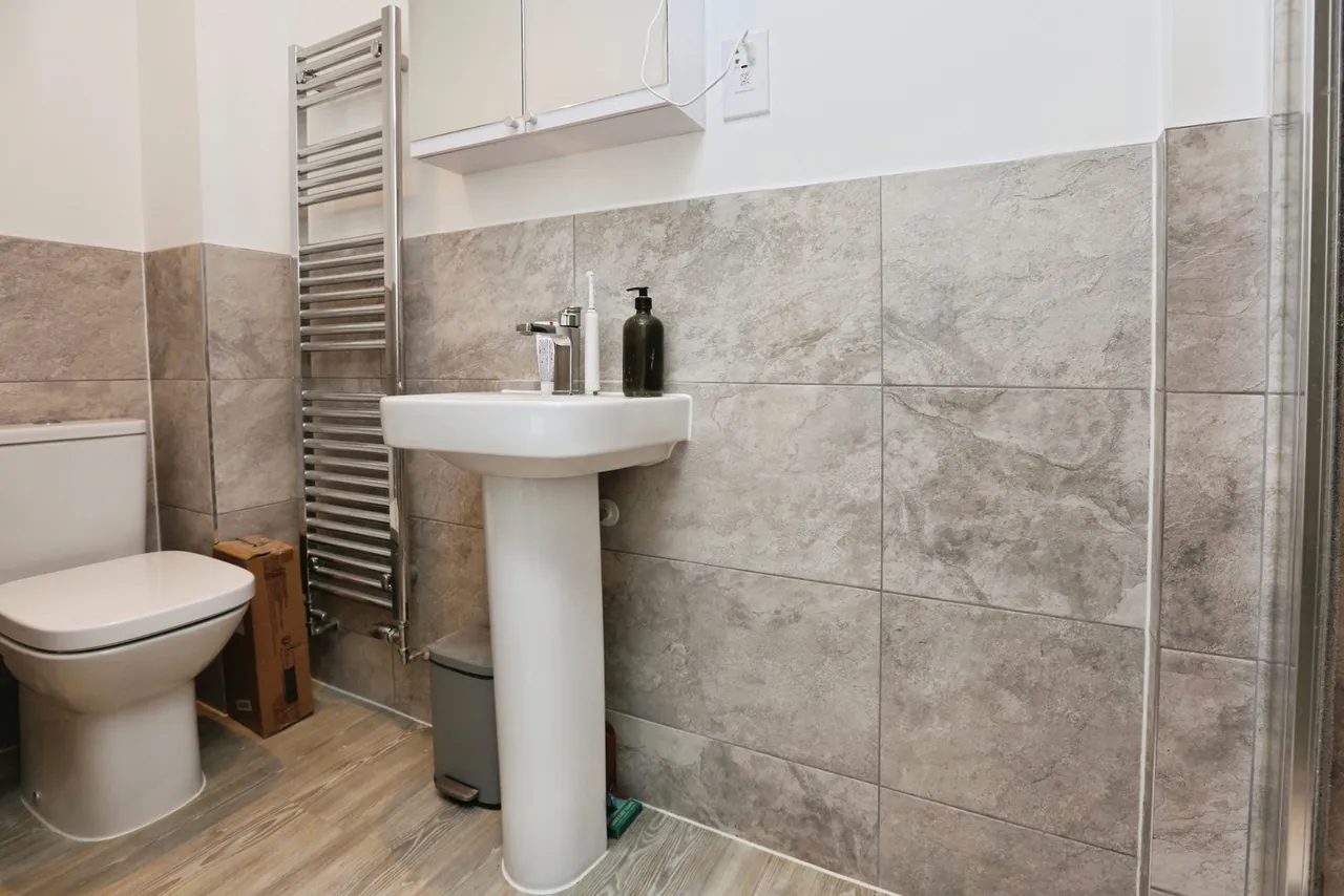 Barn Owl Close, Whiteley, PO15, photo 16