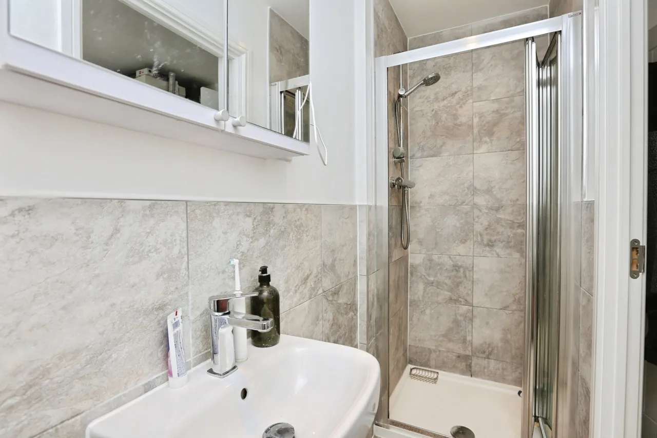 Barn Owl Close, Whiteley, PO15, photo 15