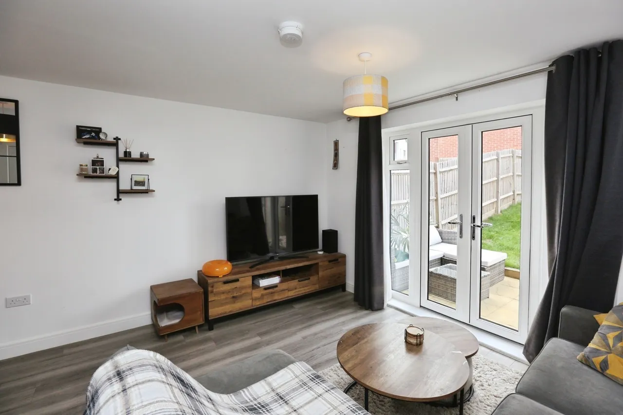 Barn Owl Close, Whiteley, PO15, photo 9