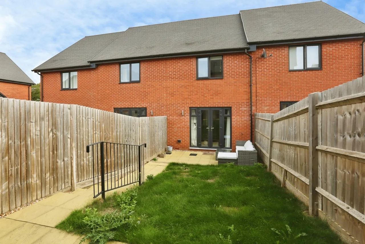 Barn Owl Close, Whiteley, PO15, photo 20