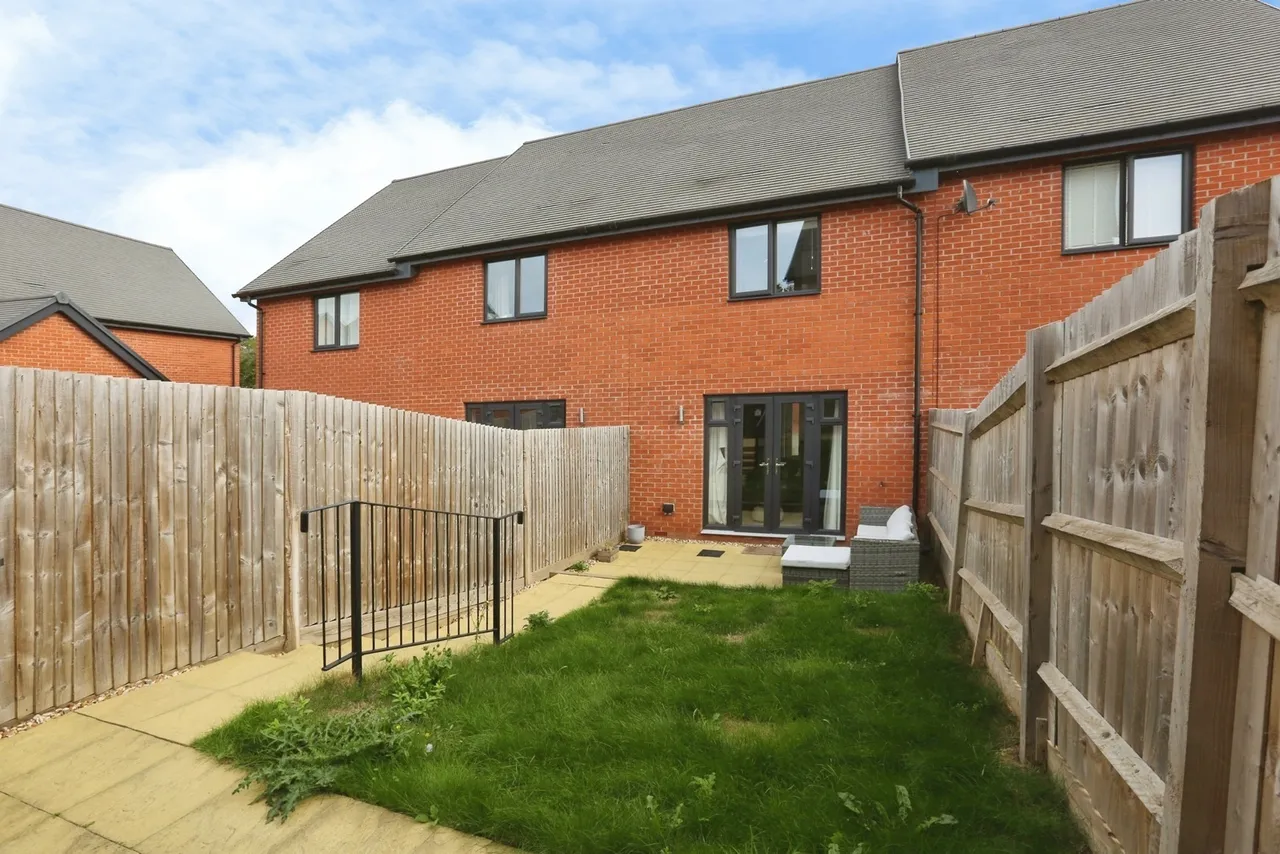 Barn Owl Close, Whiteley, PO15, photo 22
