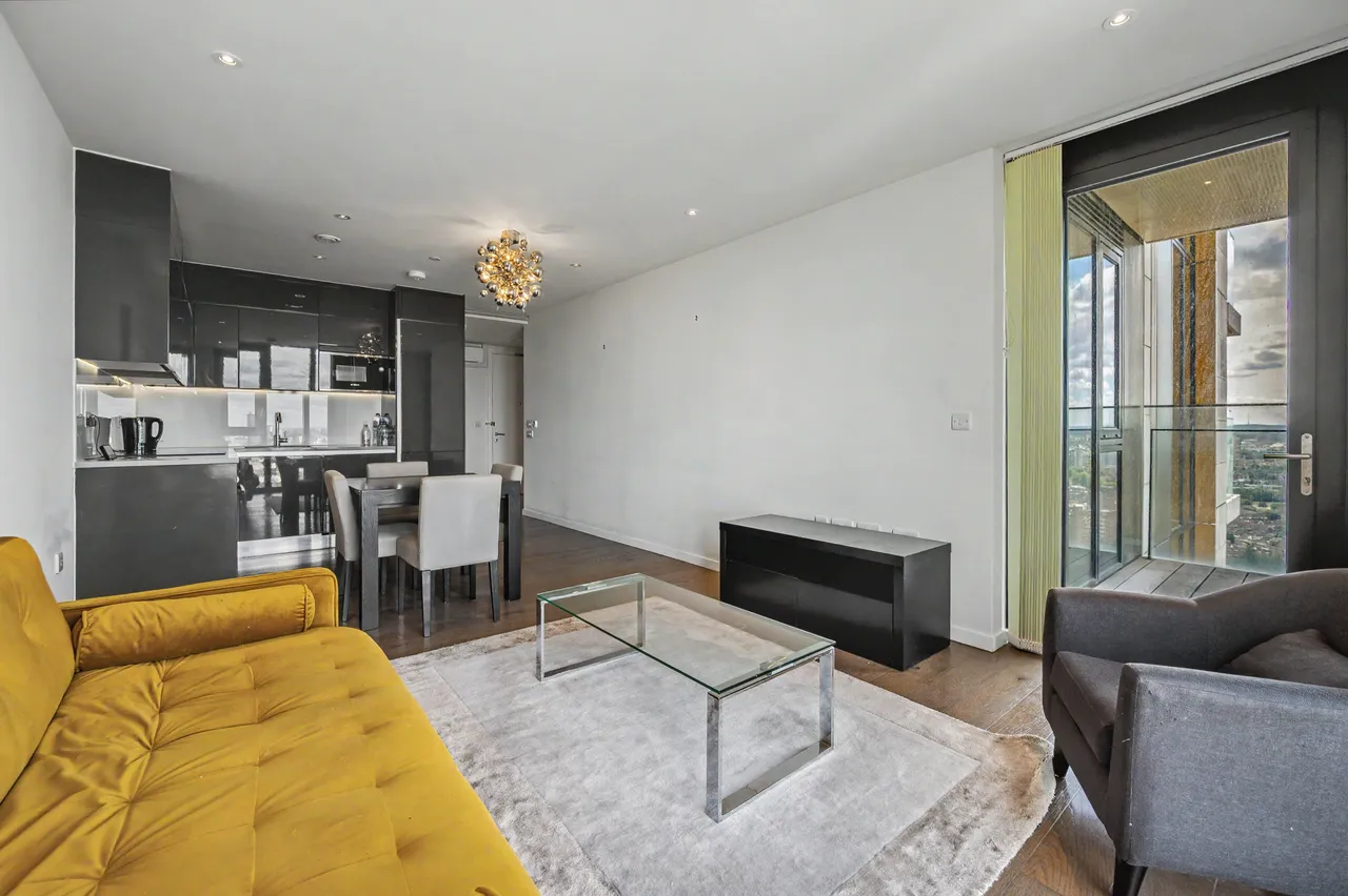 Apartment 2504, One The Elephant, 1 St Gabriel Walk, London, photo 4