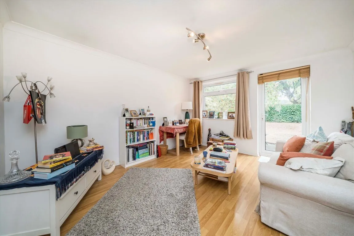 Harrowdene Gardens, TW11, photo 2