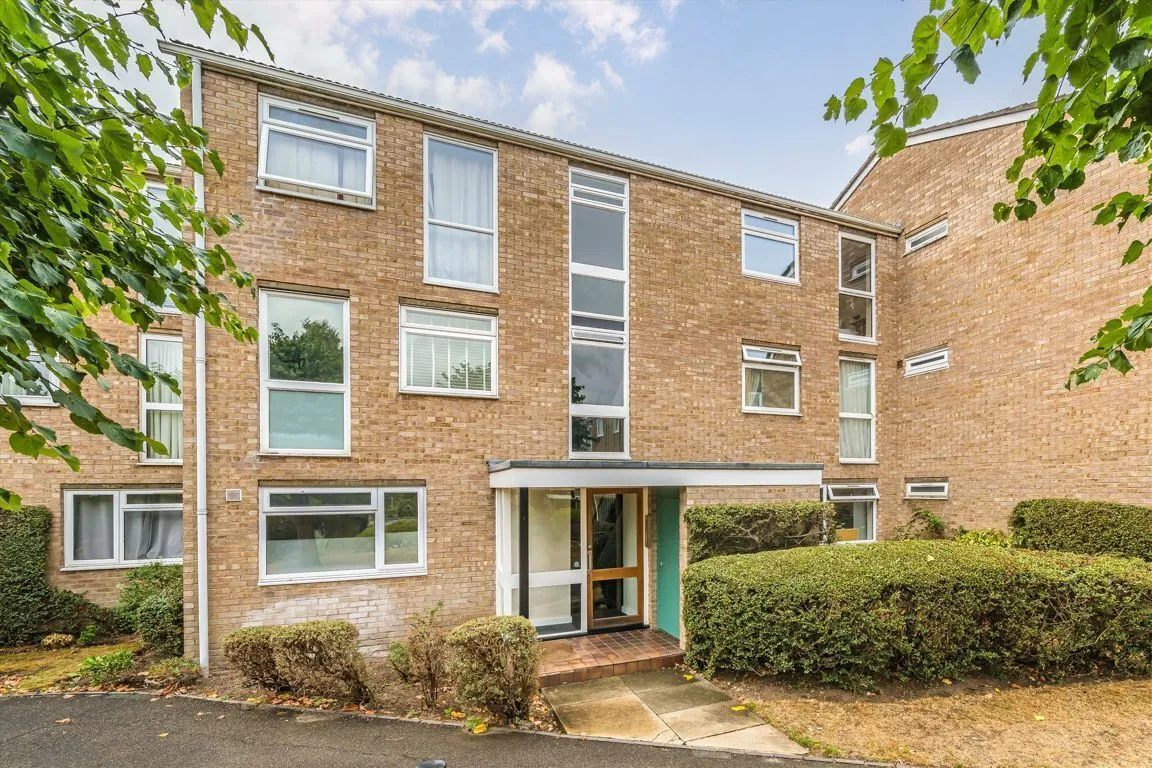 1 bed property for sale, Harrowdene Gardens, TW11