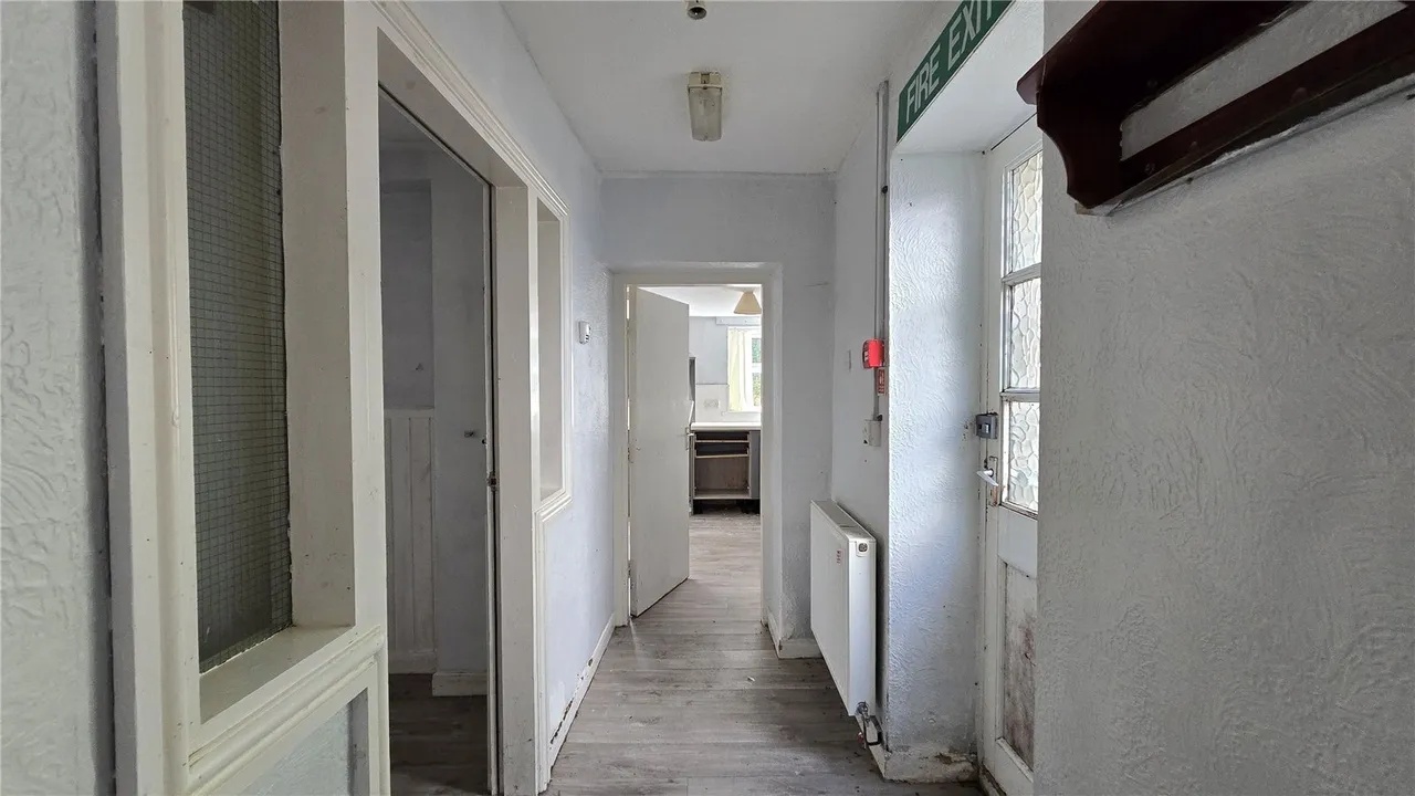 Longford Road, Holyhead, LL65, photo 9
