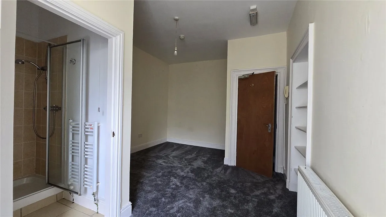 Longford Road, Holyhead, LL65, photo 13