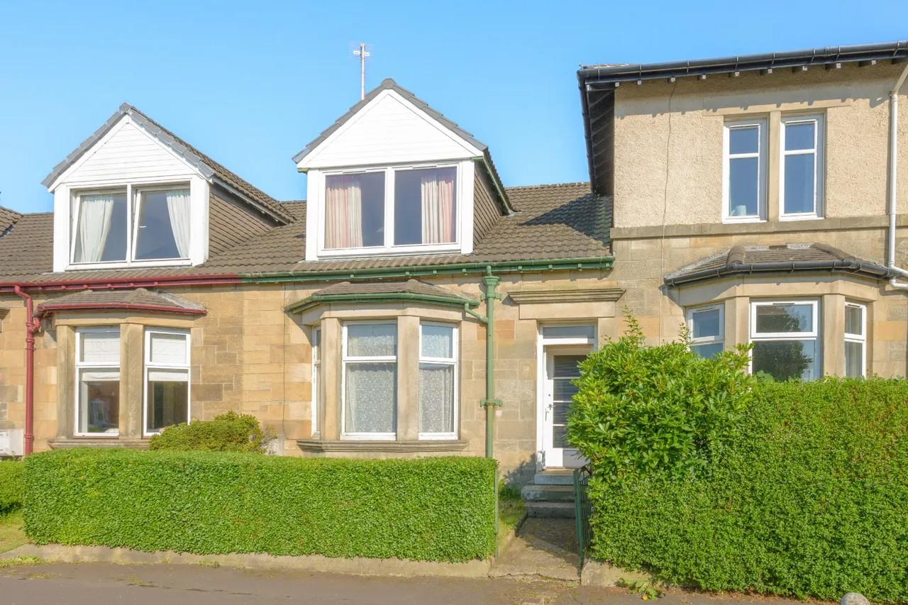 2 bed house for sale — Hilton Gardens, Netherton, G13 1DR