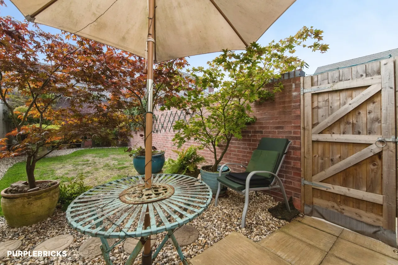 Alfred Close, Cullompton, EX15, photo 21