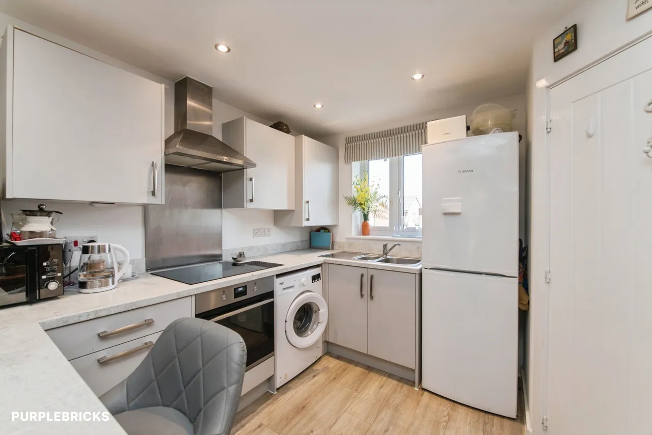 Alfred Close, Cullompton, EX15, photo 5