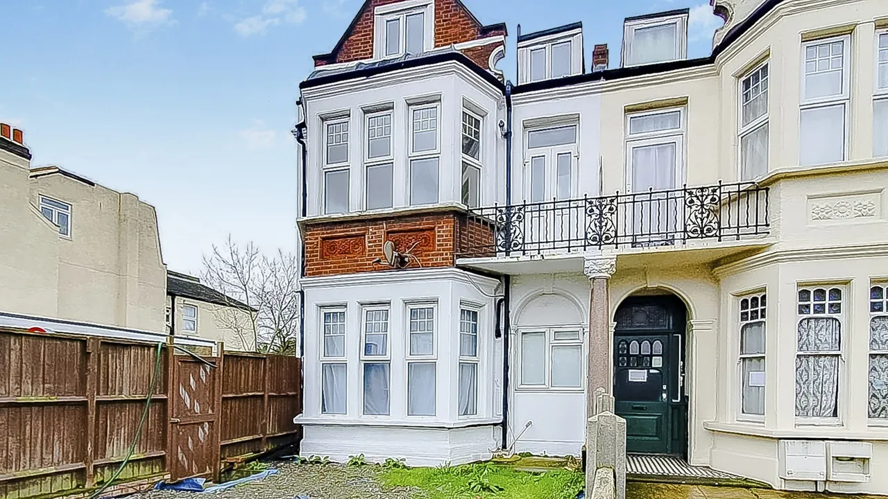 1 bed flat for sale — London Road, THORNTON HEATH, Surrey, CR7