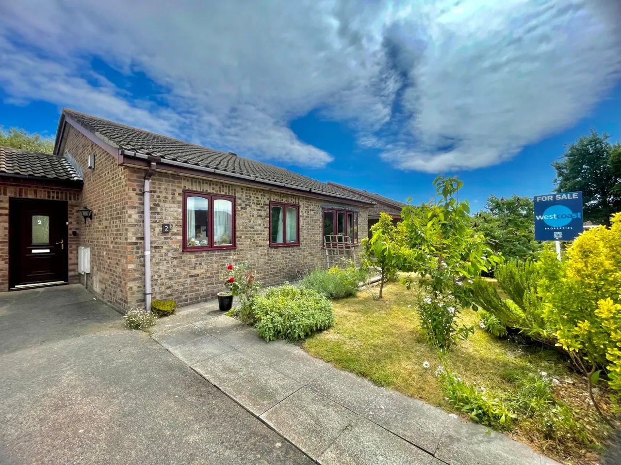 3 bed property for sale, Warwick Gardens, Burnham-on-Sea, TA8