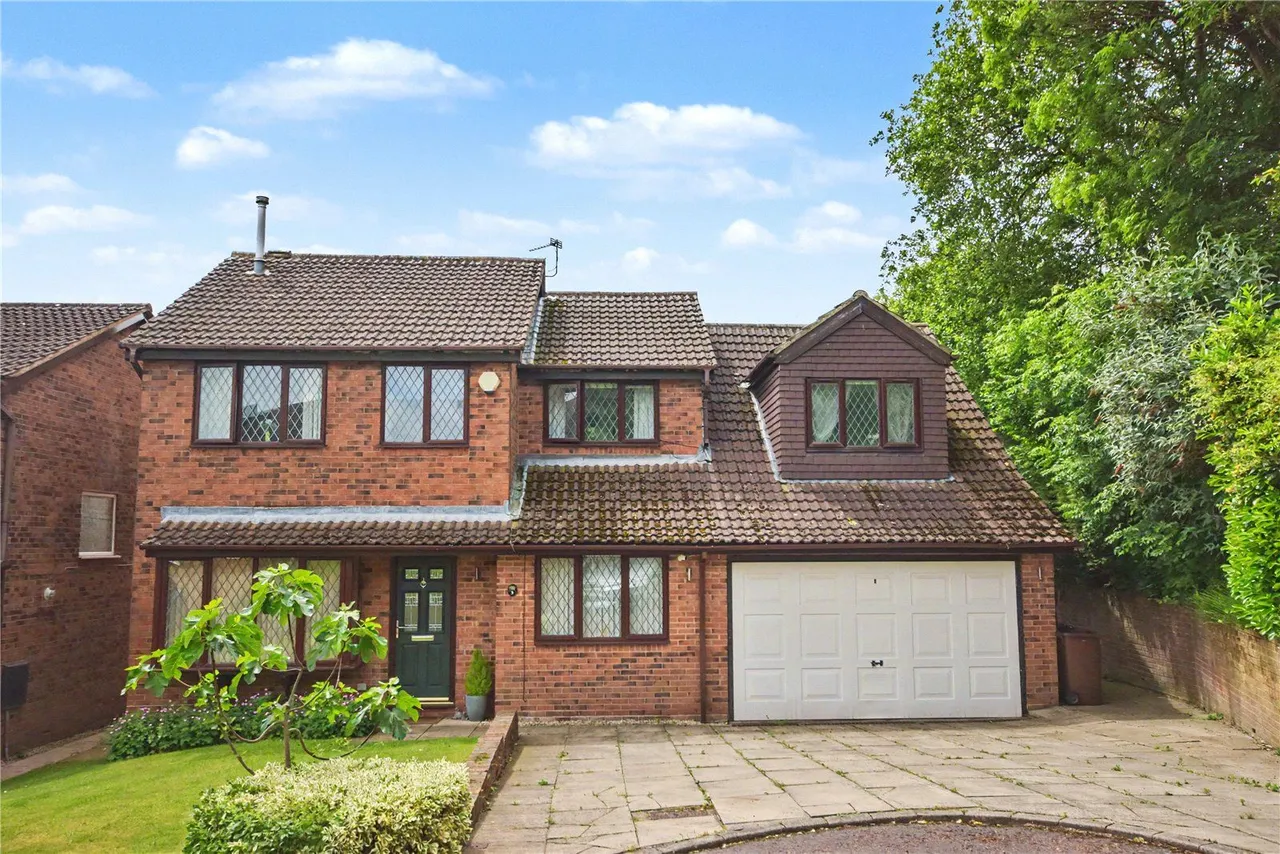 5 bed house for sale, Haven Garth, Leeds, LS16