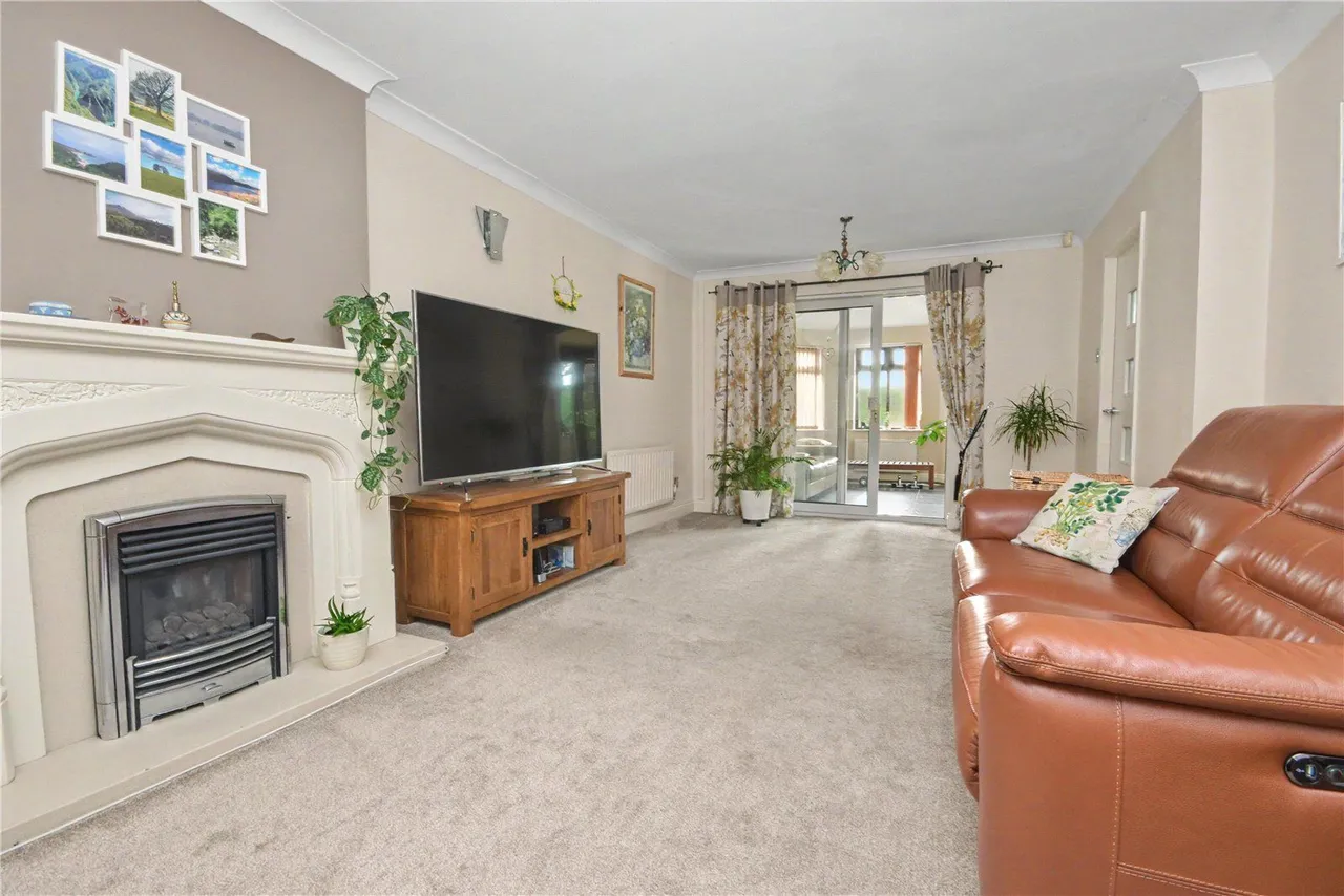 Haven Garth, Leeds, LS16, photo 11