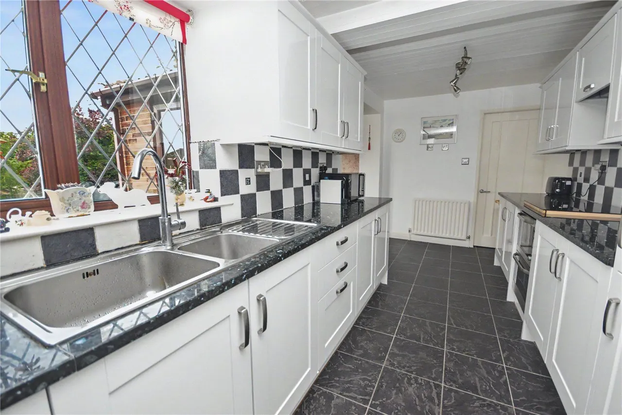 Haven Garth, Leeds, LS16, photo 3