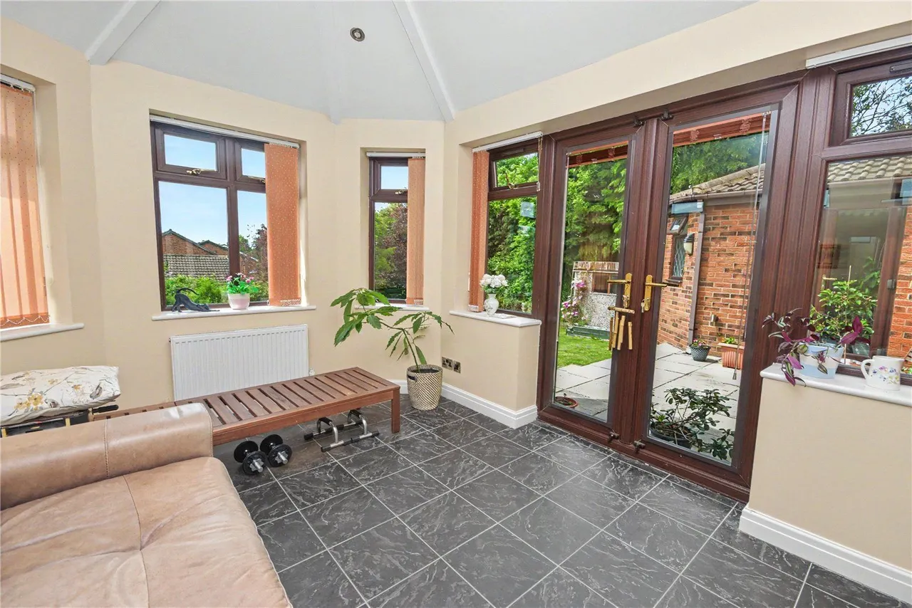 Haven Garth, Leeds, LS16, photo 13