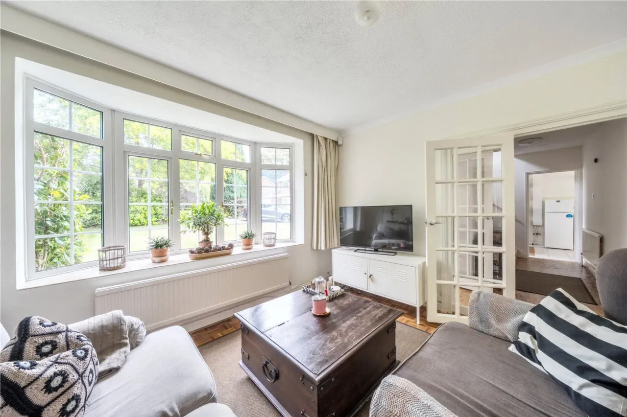 Dean Close, Pyrford, Woking, GU22, photo 7