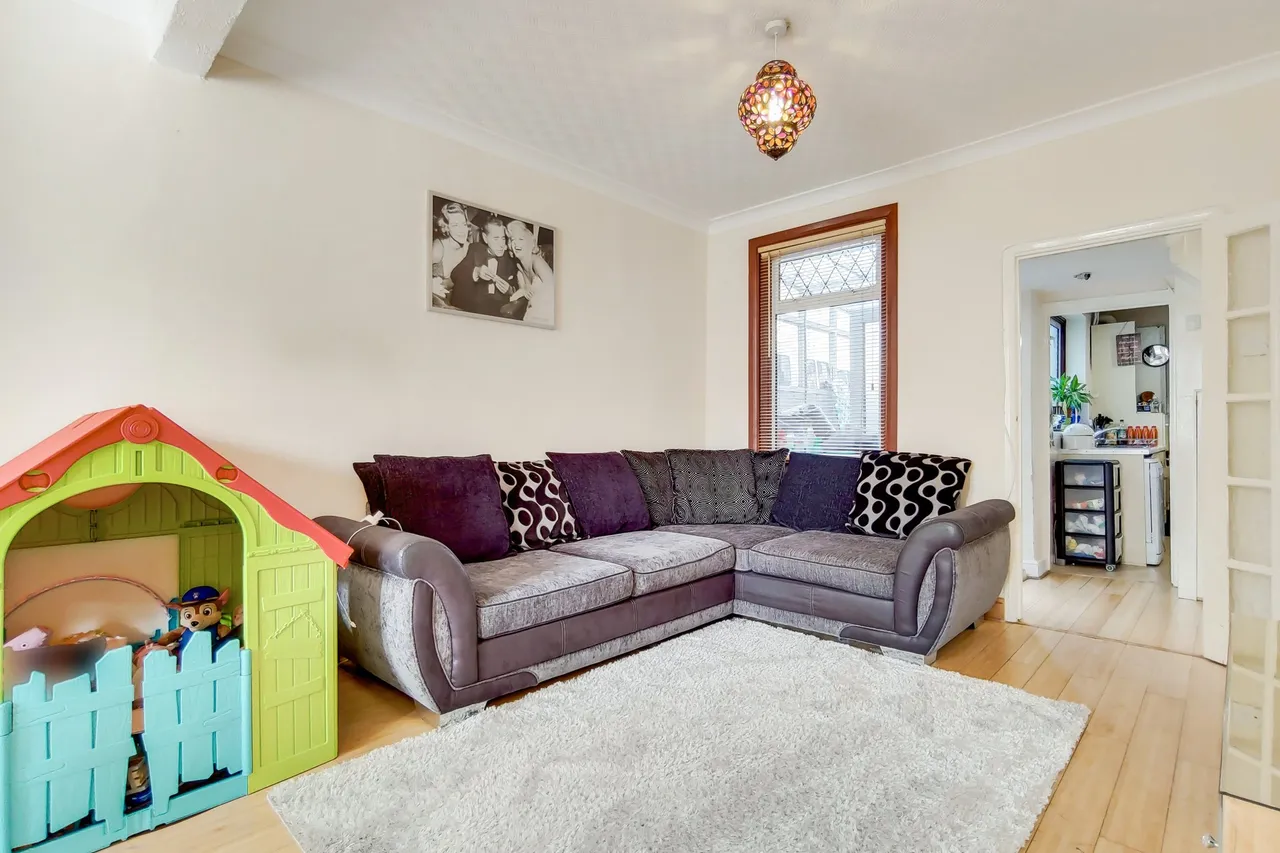 385 High Street, Enfield, Greater London, EN3 4DH, photo 11