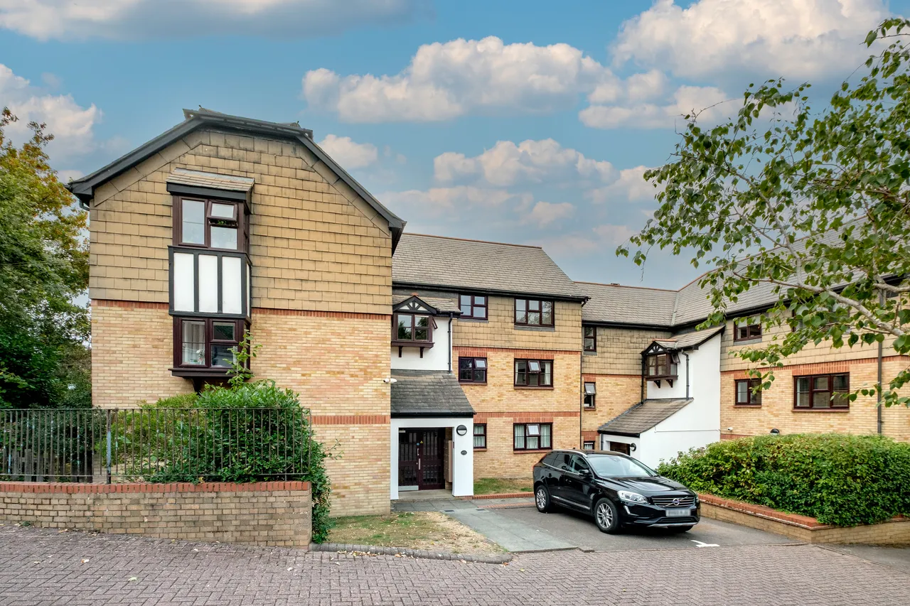 1 bed flat for sale — Pages Hill, London, N10