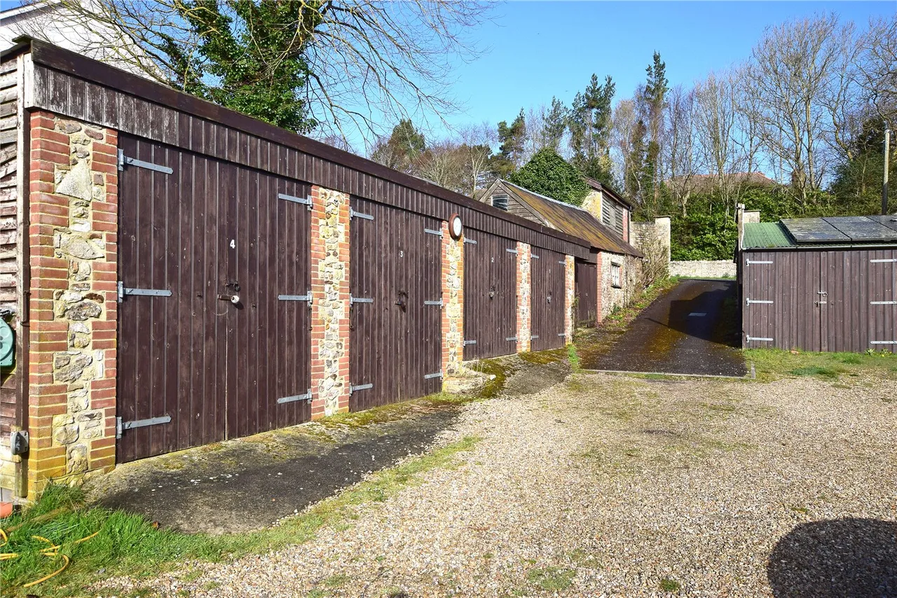 Swan Hill Road, Colyford, Colyton, Devon, EX24 6QQ, photo 3