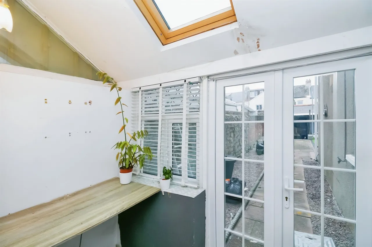 Pembroke Terrace, Penarth, CF64, photo 14