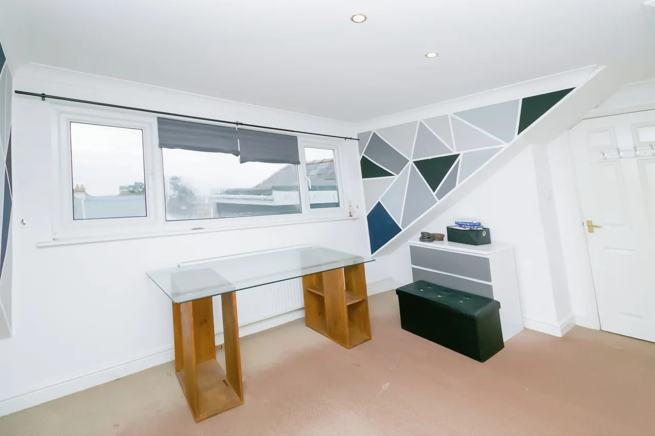Pembroke Terrace, Penarth, CF64, photo 13